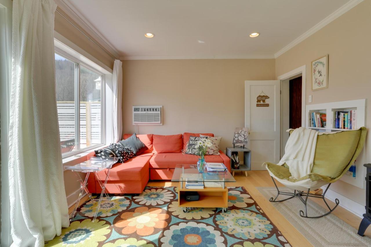 Scenic On The Delaware River, Pet-friendly! Holiday home Starlight