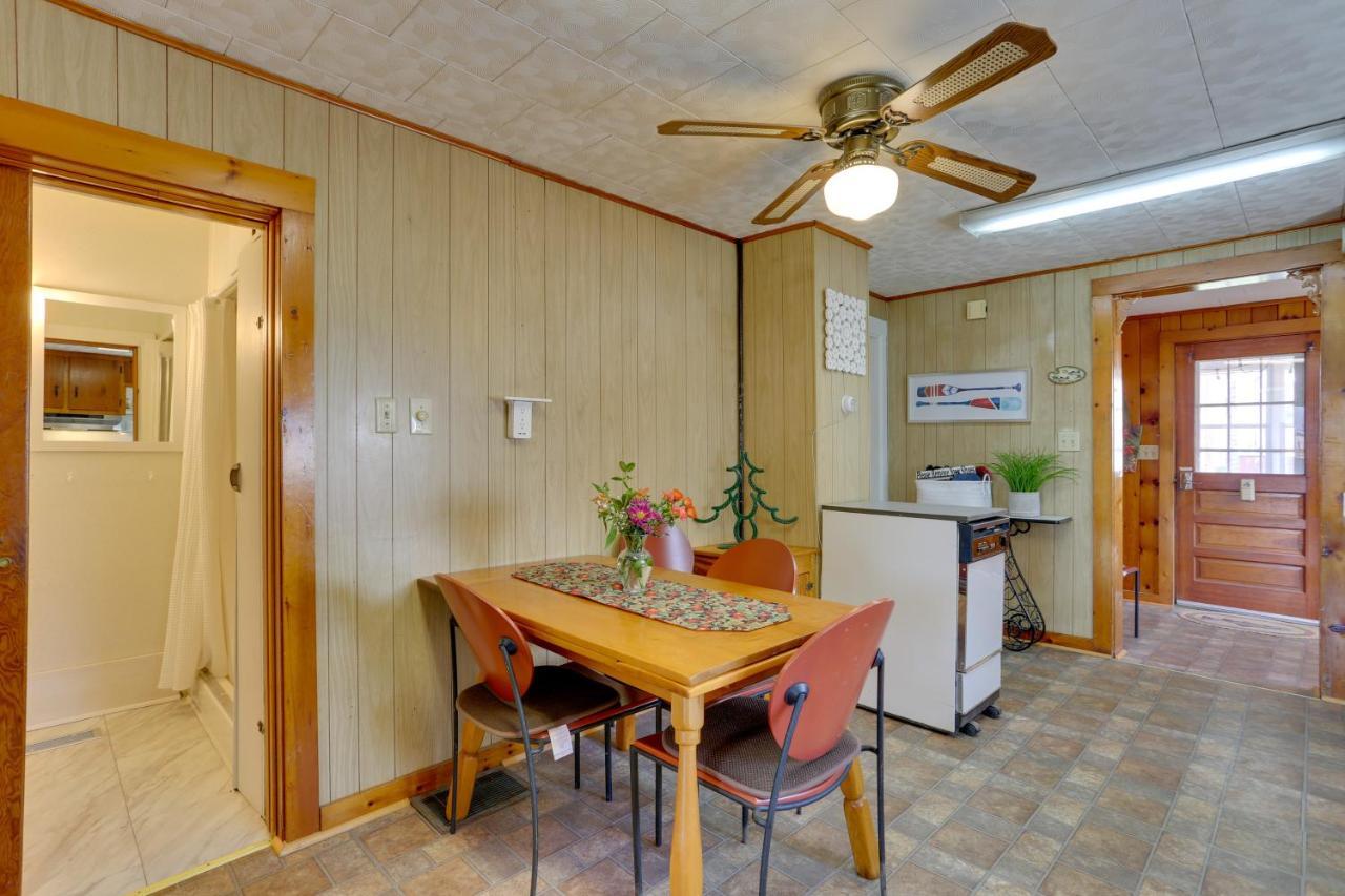Holiday home Scenic On The Delaware River, Pet-friendly!